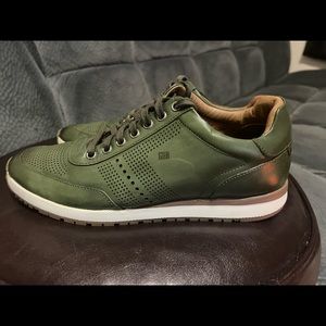Gordon & Bros Olive 🫒 Conte sneakers size 8.5 (40)